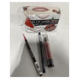 ASSORTED MAKE-UP 4PCS