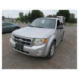 2010 FORD ESCAPE 135640 KMS