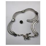 UNIQUE NECKLACE (NEEDS REPAIR/ BROKE)  - LYONS