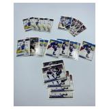 VINTAGE UNSEARCHED HOCKEY CARDS 1995 30 PCS - GEM