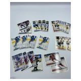 VINTAGE UNSEARCHED HOCKEY CARDS 1995 30 PCS - GEM