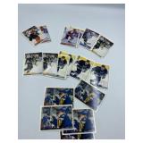 VINTAGE UNSEARCHED HOCKEY CARDS 1995 30 PCS - GEM