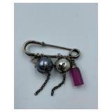 VINTIQUE BROOCH WITH A STORY - INTERESTING PIECE