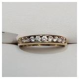 10K YELLOW GOLD CUBIC ZIRCONIA  RING (~SIZE 5)