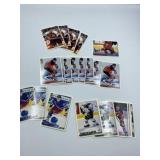 UNSEARCHED HOCKEY 1995 30 PCS - GEM CARDS