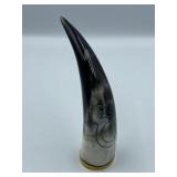 DECORATIVE HORN