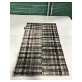 HUMPHERY AREA RUG SIZE 41X24 IN