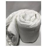 COMFORTER 39x80IN