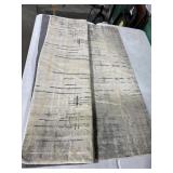 AREA RUG APPROX 62X80 IN