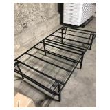AMAZON BASICS, FOLDABLE PLATFORM TWIN SIZE BED