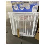 EASY WALK THOUGH SAFTEY GATE