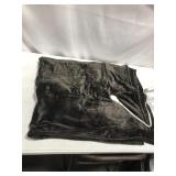 HEATING THROW BLANKET APPROX: 50 X 60 IN.