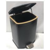 TRASH CAN TRASH CAN