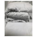 COMFORTER SET 90x102IN 3PC COMFORTER SET 90x102IN 3PC
