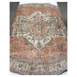 ROUND AREA RUG 5FT3IN