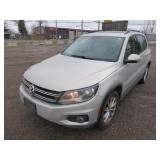 2012 VOLKSWAGEN TIGUAN S 137766 KMS