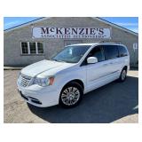 2015 CHRYSLER TOWN & COUNTRY TOURING L 201677 KMS