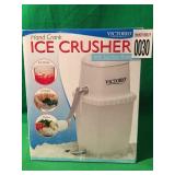 VICTORIO - HAND CRANK ICE CRUSHER