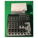 BEHRINGER XENYX 1202