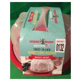 NORDIC WARE - BUNDT CAKE KEEPER