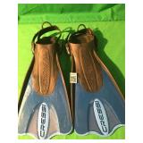 CRESSI FLIPPERS (MEDIUM)
