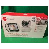 MOTOROLA 3.5" VIDEO BABY MONITOR