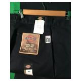 DICKIES PANTS (48X32)