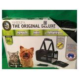 SHERPA PET CARRIER (MEDIUM)