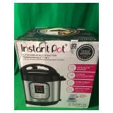 INSTANT POT-7IN1 PROGRAMMABLE PRESSURE COOKER 6L