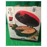 NOSTALGIA - ELECTRIC QUESADILLA MAKER NOSTALGIA - ELECTRIC QUESADILLA MAKER