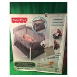 FISHER PRICE - ULTRA LITE DAY & DAY PLAY YARD W/ FISHER PRICE - ULTRA LITE DAY & DAY PLAY YARD W/