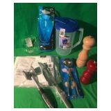 ASSORTED KITCHEN ITEMS ASSORTED KITCHEN ITEMS