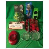 ASSORTED KITCHEN ITEMS ASSORTED KITCHEN ITEMS