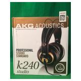 AKG - K240 STDIO HEADPHONES AKG - K240 STDIO HEADPHONES