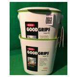 OXO GOOD GRIPS COMPOST BIN (ONE MISSING LID) OXO GOOD GRIPS COMPOST BIN (ONE MISSING LID)