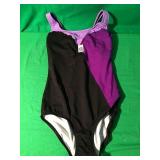 SPEEDO SWIMSUIT (SIZE 8) SPEEDO SWIMSUIT (SIZE 8)