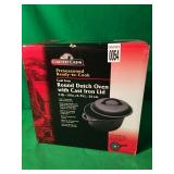 COUNTRY CABIN - ROUND DUTCH OVEN (5QT) COUNTRY CABIN - ROUND DUTCH OVEN (5QT)