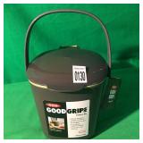 OXO GOOD GRIPS COMPOST BIN OXO GOOD GRIPS COMPOST BIN