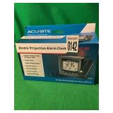 ACURITE - ATOMIC PROJECTION ALARM CLOCK ACURITE - ATOMIC PROJECTION ALARM CLOCK