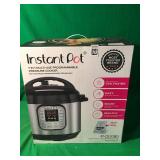 INSTANT POT - 7IN1 PROGRAMMABLE PRESSURE COOKER INSTANT POT - 7IN1 PROGRAMMABLE PRESSURE COOKER