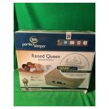SERTA RAISED QUEEN INFLATABLE MATTRESS SERTA RAISED QUEEN INFLATABLE MATTRESS