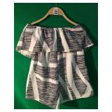 BLACK AND WHITE PATERN SKIRT BLACK AND WHITE PATERN SKIRT