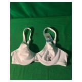 WHITE BRA (32C) WHITE BRA (32C)