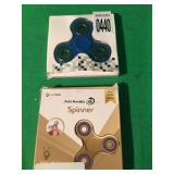 FIDGET SPINNERS FIDGET SPINNERS
