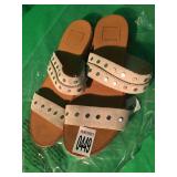 DOLCE VITA SANDALS (USED) DOLCE VITA SANDALS (USED)