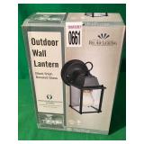 BEL AIR LIGHTING - OUTDOOR WALL LANTERN BEL AIR LIGHTING - OUTDOOR WALL LANTERN
