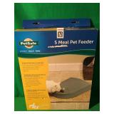 PETSAFE - 5 MEAL PET FEEDER PETSAFE - 5 MEAL PET FEEDER