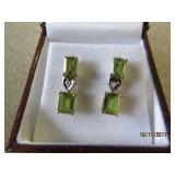 14K YELLOW GOLD EARRINGS WITH GREEN STONES