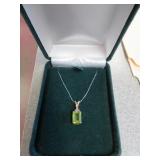 LADIES 14K YELLOW AND GOLD PENDANT