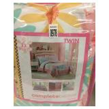 6 PIECE COMPLETE BED SET TWIN